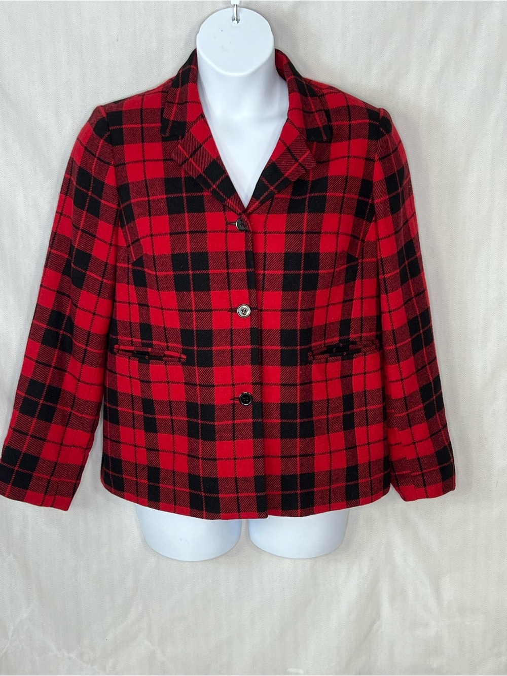 Mary McFadden Vintage Blazer Red & Black Plaid Hand Pockets 2 Button Closure 12